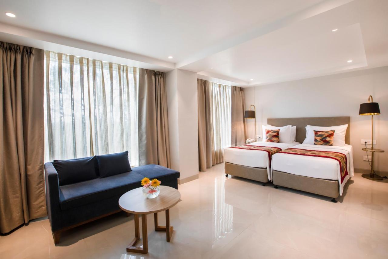 Radisson Hotel Bareilly Airport エクステリア 写真
