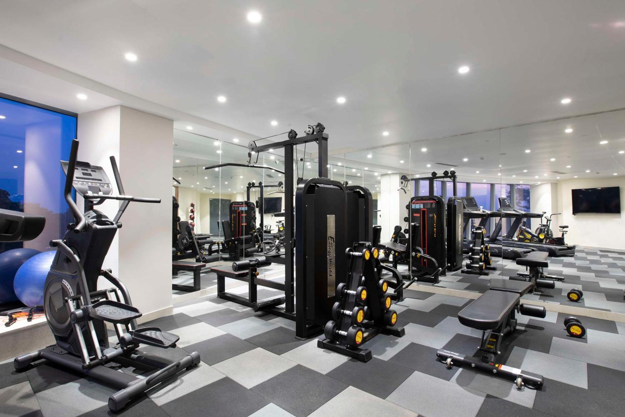 Radisson Hotel Bareilly Airport エクステリア 写真