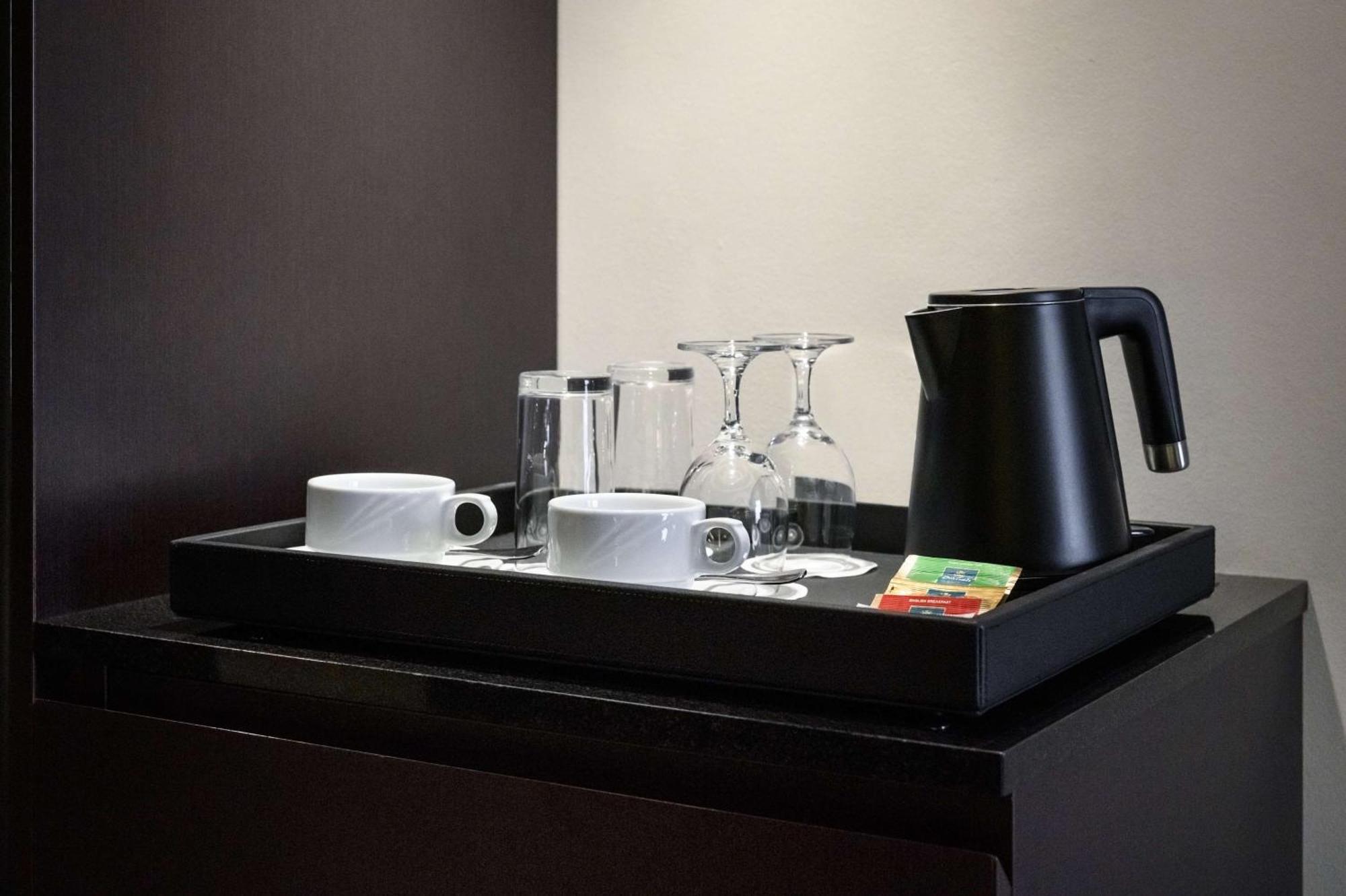Radisson Hotel Bareilly Airport エクステリア 写真