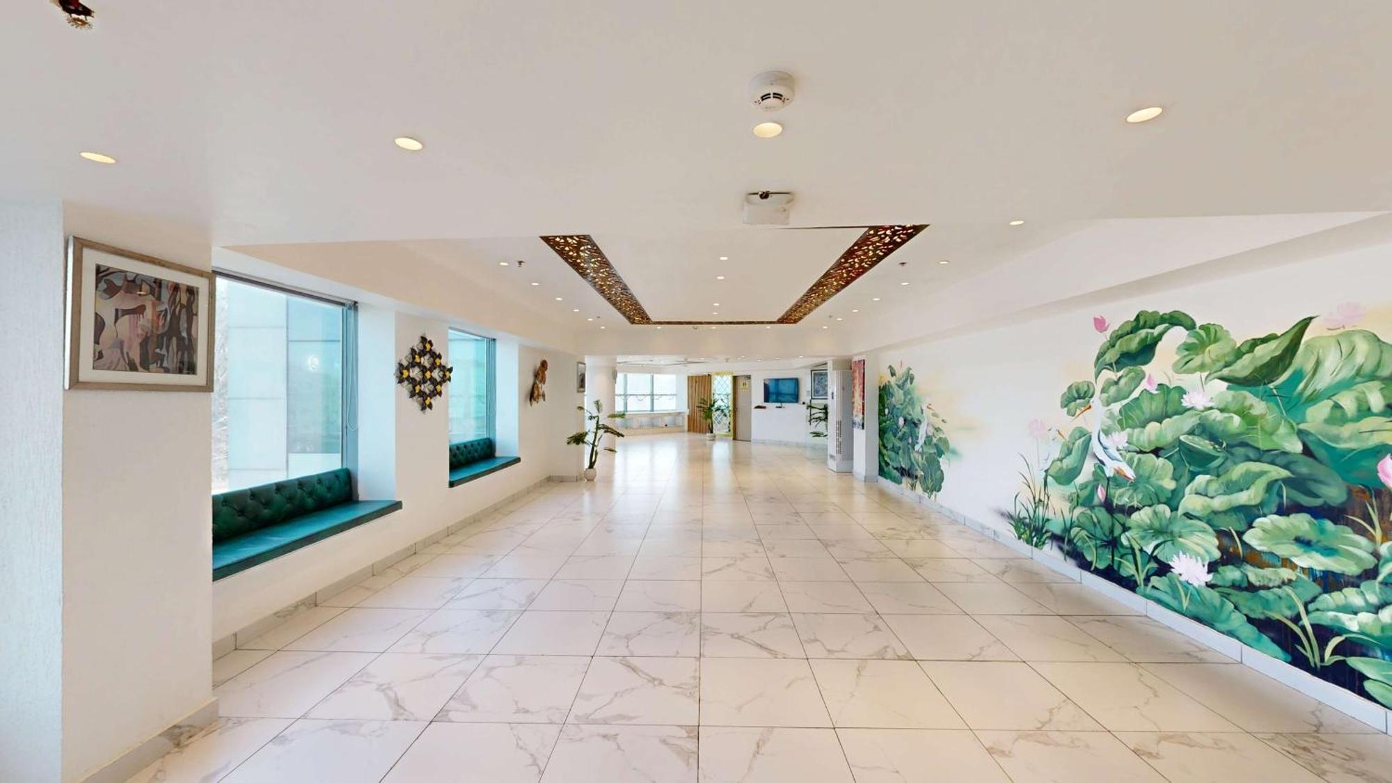 Radisson Hotel Bareilly Airport エクステリア 写真